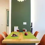 Coral Breeze Haven H25 Apartment