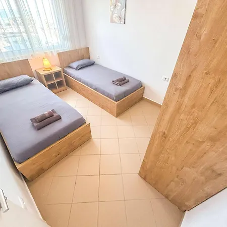 Coral Breeze Haven H25 * Golem (Tirana)