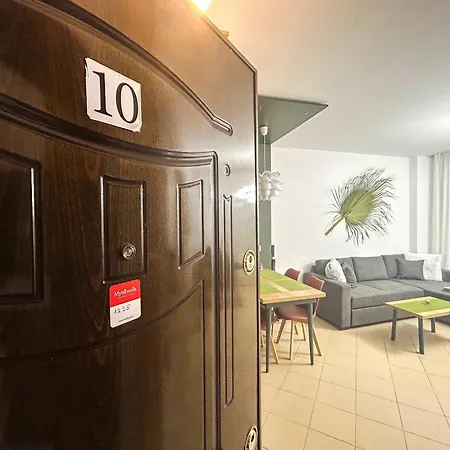 Coral Breeze Haven H25 Golem (Tirana)